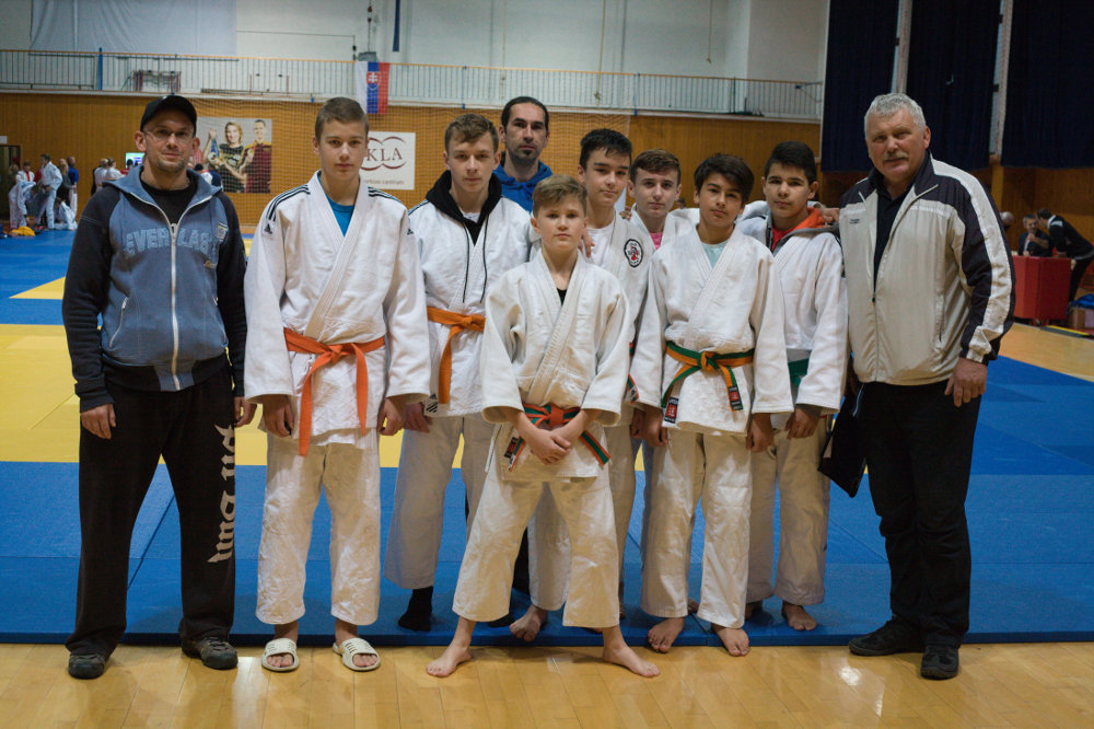 Družstvo Judo Club ZŤS Martin s trénermi